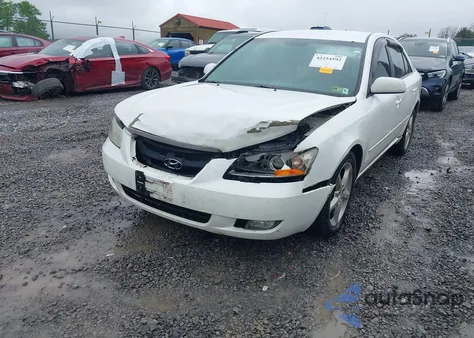 2008 Hyundai Sonata Limited V6/Se V6 z USA, uszkodzony, nr VIN 5NPEU46F88H389837